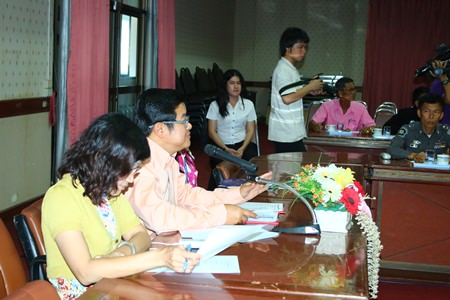 Deputy Mayor Verawat Khakhay and area tourism officials put the finishing touches on plans for the April 13 parade from the wooden temple in Naklua at an April 1 meeting.