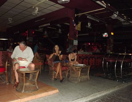 Bars on Walking Street went quiet with most observing the law banning alcohol sales on election night.