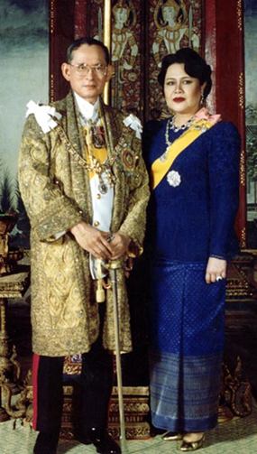 His Majesty King Bhumibol Adulyadej the Great and Her Majesty Queen Sirikit celebrate Their 64th wedding anniversary on Monday, April 28. (Photo courtesy of the Bureau of the Royal Household)