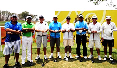 Wednesday pro-am group (from the left): Ron, Panawat, Geoff, Peter, Kerry, Mardan, Tim and Steve.