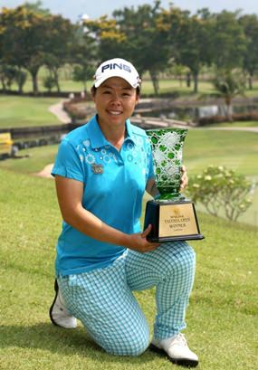 Ladies champion Titaya Pluksataporn poses with her trophy at Burapha Golf Club. (Photo/All Thailand Golf Tour)