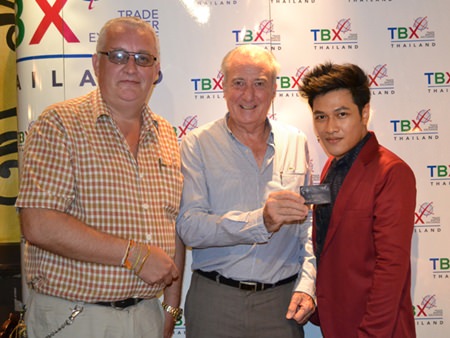 (L to R) Steve Graham, Dr. Iain Corness and and Sutthawee Thipphayusit, Trade Coordinator of TBX Pattaya announce the launch of the newly formed Trade Barter eXchange (TBX).