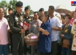 Farmers happily receiving payments for long-pledged rice