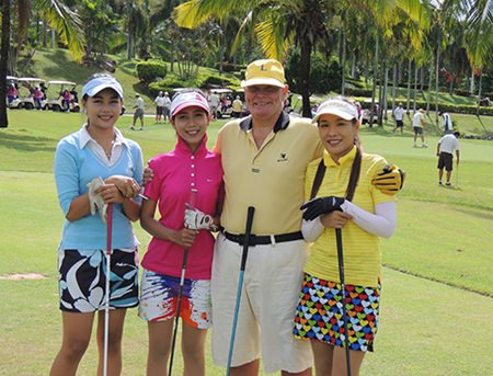 A very happy birthday boy Bob, with Rak, Fun & Ning at Burapha.