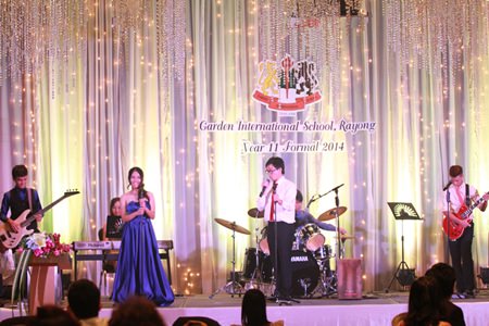 The GIS band, Upside Down, sang Queen’s ‘Don’t Stop Me Now’.