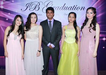 GIS students looked fantastic as they graduate in style.