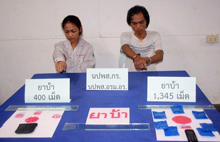 Surattan Srikatad (left) and Wichit Suaedee (right have been remanded to custody and charged with drug dealing.