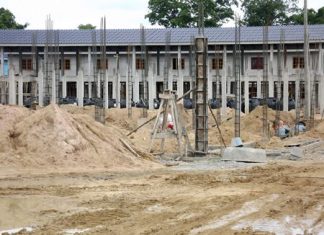 Construction is back underway for phase 2 of the Ban Munkhong Khao Noi low-income housing project.