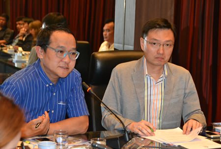 Tourism Authority of Thailand Pattaya Director Auttaphol Wannakij (left) and Chonburi Attractions Club president, Wasan Temsiripong (right) tell members to look toward Myanmar and Indonesia as potential growth markets for local tourism.