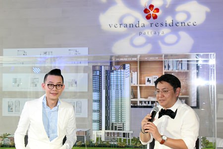Werawat Ongwasit, MD of Veranda Resort & Spa Co. Ltd, (right) and event host Warawut Laophongchana (left) talk to media and potential investors at the July 18 official announcement of the 36-floor Veranda Residence project in Jomtien.