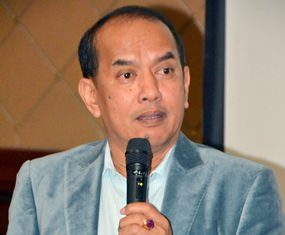 Poramet Inthrachumnum, from the Office of the Attorney General in Bangkok, speaks on legal rules and beginner’s knowledge of the legal system.