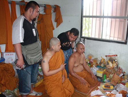 Sirichai Rattanawikol and Mongkol Chontumdee have been defrocked and arrested for using drugs and pornography.