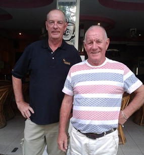 Pairs winners at Burapha - Lindsay Phillips and Rod Howett.