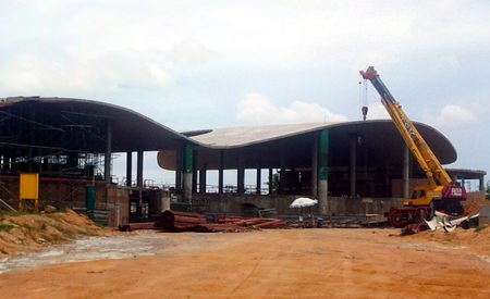 The new clubhouse at Pattaya Country Club is coming along nicely.