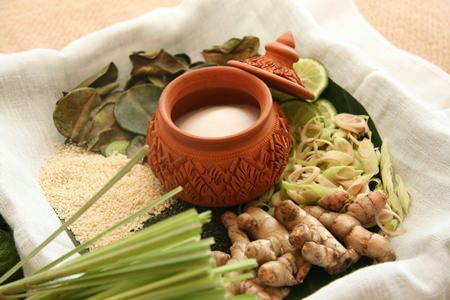 The Salt Pot treatment is a traditional Thai therapy that provides many health benefits to the body.