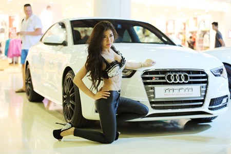 The “hot” car wash of this 2014 Audi A5 Coupe by model Natnicha “Nikky” Sakuljarupong had customers’ engines revving.