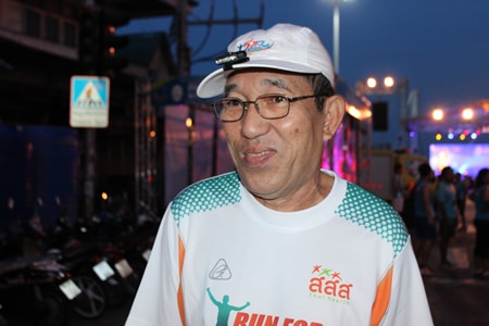 70-year-old Thammachart Sangkawong ran in the full 42.2k marathon, saying that exercising every day is a way to stay out of the hospital.