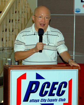 Dr. Mettananando gave a freewheeling presentation on the current situation in Thailand and on organised Buddhist religion in this country.