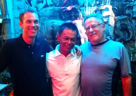 Wednesday joint runners-up Toby Glass (left) and Tom Murphy flank winner Wichai Tananusorn.