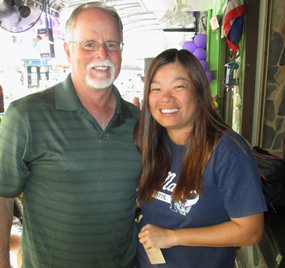 Dave Ferris congratulates Jensin Lim on her 39.