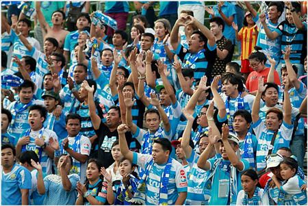 United fans celebrate another late comeback. (Photo courtesy Pattaya United FC)