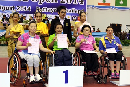 Asayut Dararat of Thailand (green shirt) won the Female Single category Class 3 title.