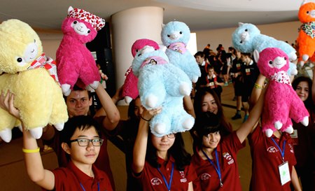 Bromsgrove’s students proudly display their World Scholar’s Cup alpacas.