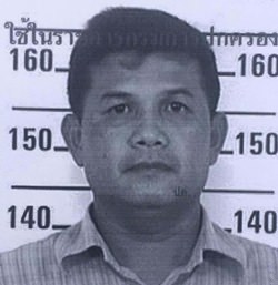 Sub. Lt. Somdej Kwangnin himself in to Sattahip police about 10 hours after he allegedly gunned down mineral company executive Taworn Songwonsat.