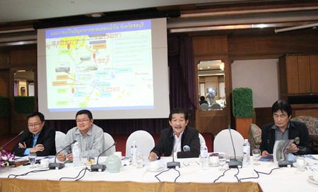 (L to R) PBTA president Sinchai Wattanasartsathorn, Deputy Mayor Verawat Khakhay, PBTA advisor Sa-nga Kitsamret, and Deputy Mayor Ronakit Ekasingh lead the PBTA monthly meeting where they once again urged members to promote water conservation as a key city reservoir dries up.