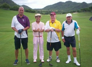 Tony Robbins (right) with Thomas Nyborg, Mashi Kaneta and Rab McDonald.
