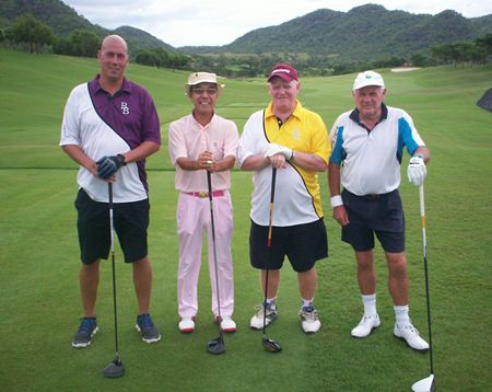 Tony Robbins (right) with Thomas Nyborg, Mashi Kaneta and Rab McDonald.