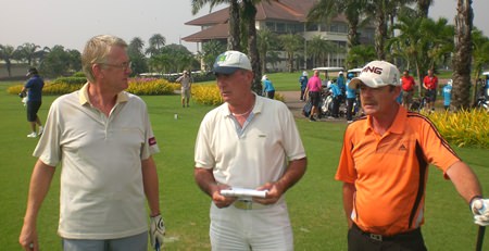 Billy Allan, winner at Burapha (on the right in the orange shirt).