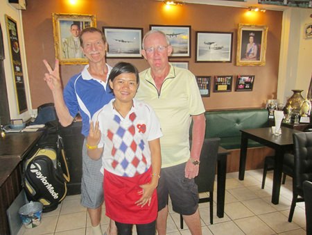 Flight winners with one of Bert’s finest.