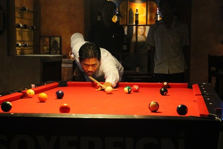 Sharp-shooters compete in the qualifying round.