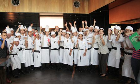 Hilton Pattaya, led by General Manager Rudolf Troestler (center, back), held the hotel’s first ‘Culinary Cup 2014’ to encourage the hotel’s young chefs to showcase their talents.