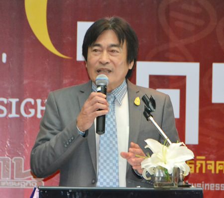 Deputy Mayor Ronakit Ekasingh presided over the workshop focusing on “choosing the right successor” to take over the family business.