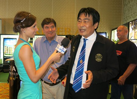 The show was officially opened by Deputy Mayor Ronakit Ekasingh.