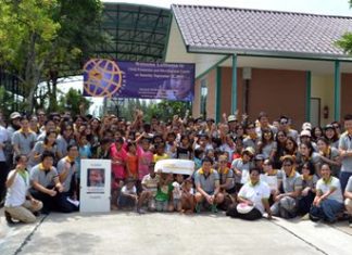 Members of the Lufthansa Help Alliance enjoy activities with the CPDC as well as some visiting children from Baan Jing Jai.