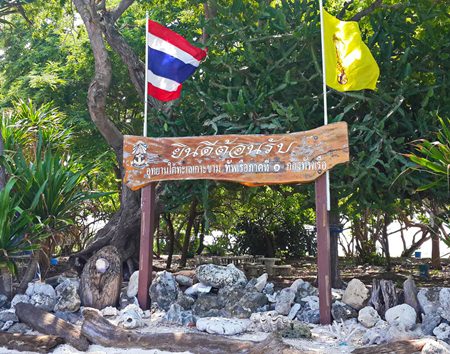 The Royal Thai Navy opened the Koh Khram Underwater Park.