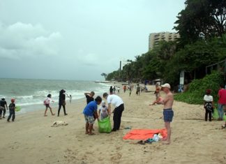 Children from the Human Help Network Foundation Thailand and 10 volunteers turned out on October 20 to clean Cosy Beach.