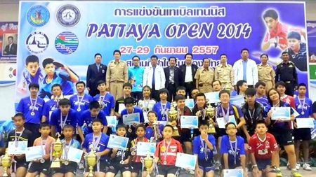 Ronakit Eaksingh, deputy mayor of Pattaya along with city councilors present trophies and prizes to the winners in the 7 different categories. 