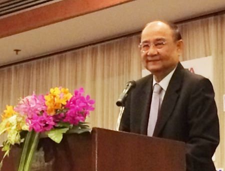 Kosit Panpiemras, Bangkok Bank executive chairman.