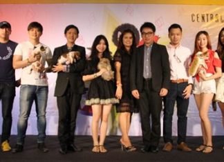 Pattaya City Council Vice President Rattanachai Sutidechanai and Central Center Pattaya General Manager Sajan Nhakbhun preside over the opening ceremony of “The Musical Festival” for dogs and dog lovers.