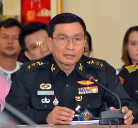 The National Council for Peace and Order dispatched Col. Popanan Luengpanuwat from the 14th Military Circle in Chonburi to preside over the latest meeting about Pattaya’s traffic and parking problems.