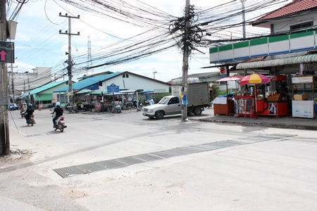 Long-delayed construction on Soi Nernplabwan was finally completed.