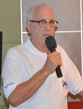 MC Richard Silverberg introduces the PCEC’s guest speaker, Dr. Iain Corness and describes his many talents. Dr. Iain is well known to the Pattaya Expat community; not only as a consultant with Bangkok Hospital Pattaya, but as writer, race car driver, restaurant reviewer, and wine connoisseur.