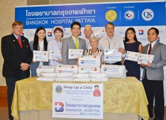 (L to R) RCES Charter President Martin Brands, Janya (Nui) Rattanaliam, Head of the BHP International Marketing (Domestic) Department; Nurse Apissada Unsuphan, BHP Patient Advocate Team; Dr Pichit Kangwolkij, Daniel & Marianne Biel, Carl & Joy Dyson, and Neil Maniquiz, Manager of the BHP International Marketing Division.