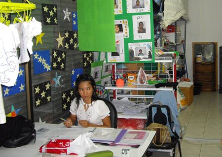 The centre in Duck Square was very small.