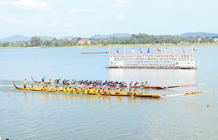 History once again came alive at the 14th annual Pattaya Longboat Races held last weekend at Mabprachan Reservoir.  Originally designed for battle against aggressors, this unique and beautifully crafted vessel is now used in races.  Each year these races mark the end of the rainy season in Pattaya. Events over the weekend also included buffalo races, Thai Long Drum contest, a pig-catching competition, enduro motorcycle racing, and much more. 