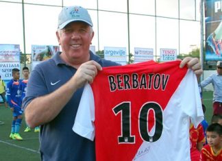 One lucky spectator went home with a signed shirt from AC Monaco star Dimitar Berbatov.